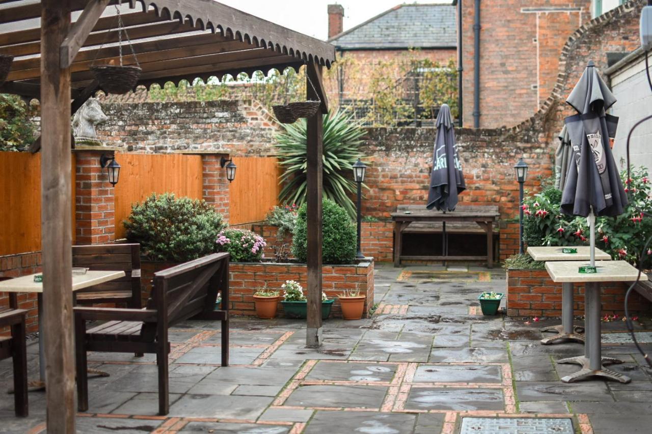 ホテル The Crown And Woolpack Long Sutton  エクステリア 写真