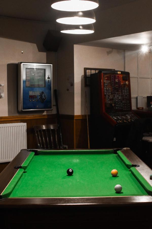 ホテル The Crown And Woolpack Long Sutton  エクステリア 写真