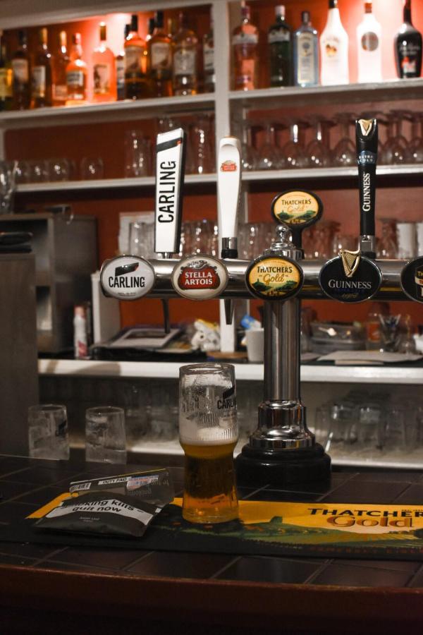 ホテル The Crown And Woolpack Long Sutton  エクステリア 写真